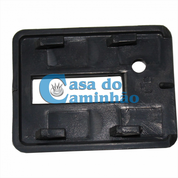 REVESTIMENTO DA TRAVA LADO DIREITO - FORD CARGO 1317 / 1517 / 1717