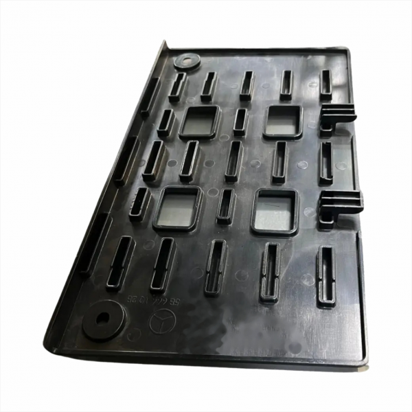 Pisante Estribo Inferior Mbb Bl Fibras*